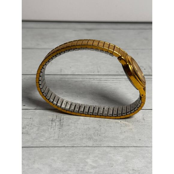 Pulsar Watch Womens Stainless Gold Steel Stretch Water Resist Luminescent Quartz - Picture 3 of 5